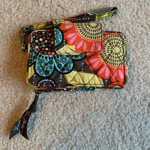 Vera Bradley Smartphone Wristlet